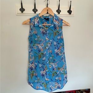 H&M pretty floral blue tank top, XS